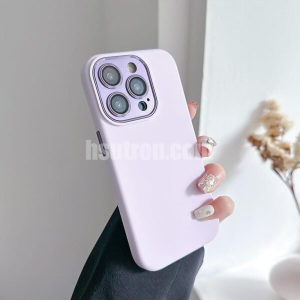 Discover the Versatile Magnetic Suction Shell for iPhone 16 - Image 5