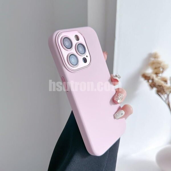 Discover the Versatile Magnetic Suction Shell for iPhone 16 - Image 6